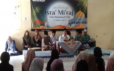 SMK Negeri 1 Lebakbarang Gelar Pengajian Isra Mi'raj, Perkuat Keimanan Siswa
